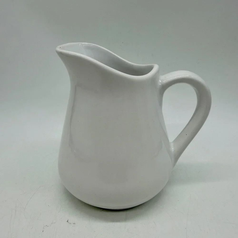 White Ceramic Pitcher Creamer Gravy Boat Farmhouse Style Kitchenware Excellent